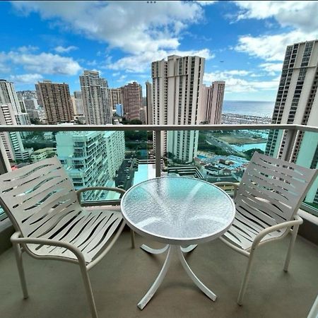 Ala Moana Hotel By Final Form Хонолулу Екстериор снимка
